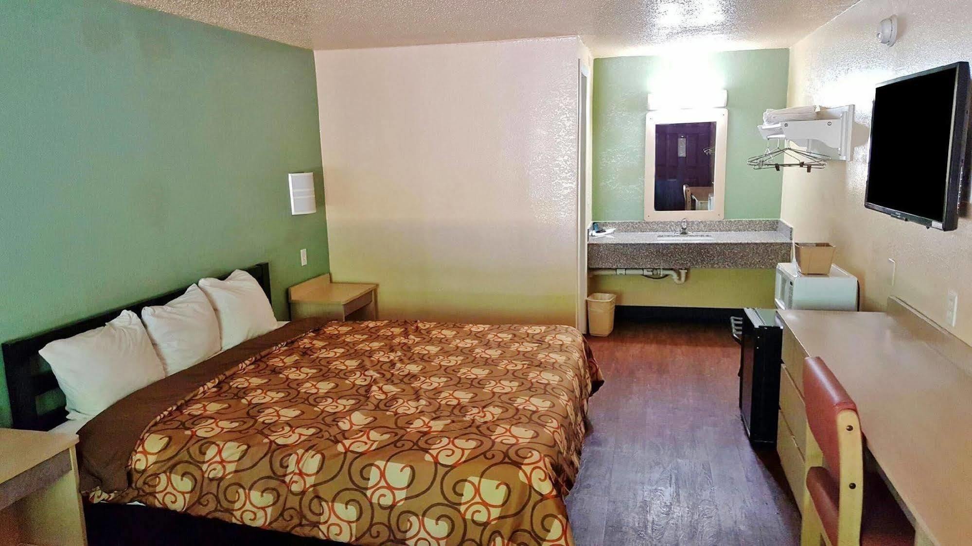 Mentor Home Inn And Suites Екстер'єр фото